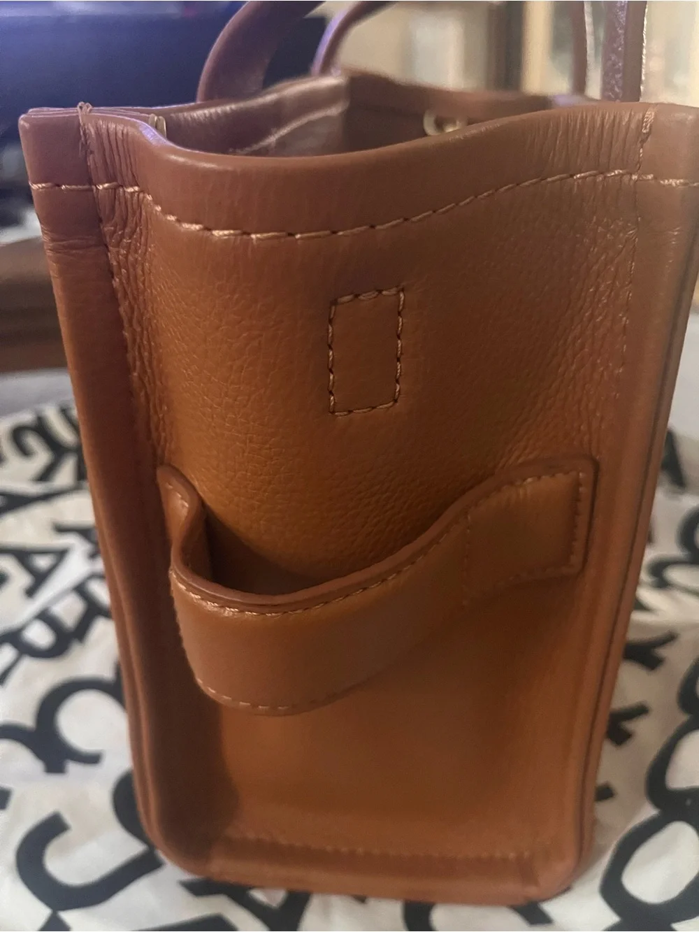 Marc Jacobs Leather The Tote SMALL size - Picture 6 of 15